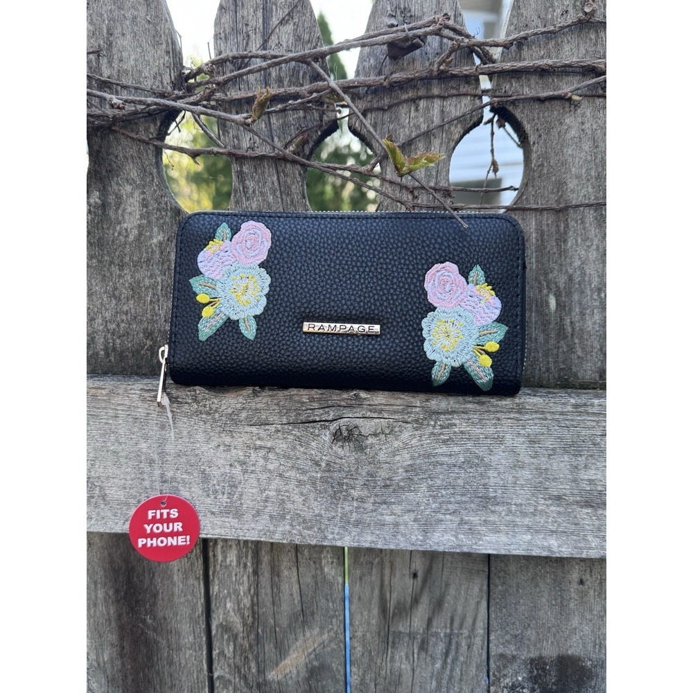 Rampage Embodied Roses Wallet Black Zipper Closer 7.25 IN 3.75 in NWT